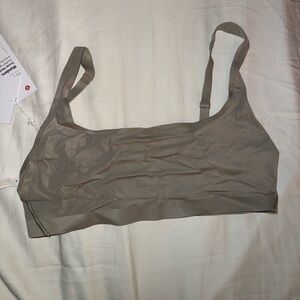 Lululemon Wundermost Ultra-Soft Nulu Scoop-Neck Bralette